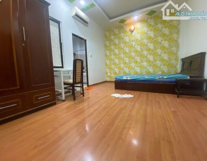 Hẻm xe tải Phan Văn Trị - 97m2 ( nở 5,6m) - 3 t8ầng xe hơi ngủ - hợp gia đình. Chỉ 15,8 tỷ - 4