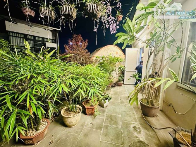 TÂY HỒ LẠC LONG QUÂN NHÀ 5 TẦNG 110m GIÁ 33 TỶ LÔ GÓC ĐƯỜNG 10m NHÀ 2 MẶT NGÕ - 5