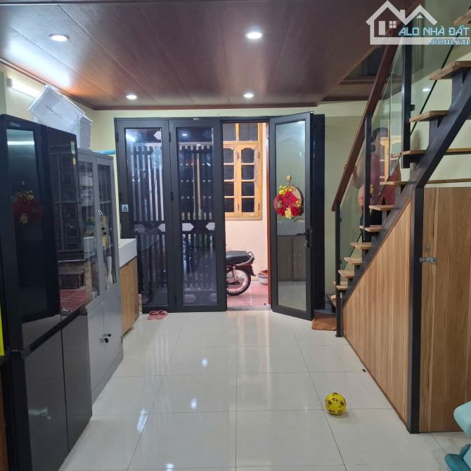 Bán nhà phân lô khu TT ĐH Mỏ, 2 mặt ngõ, ô tô đỗ cổng, 3 mặt thoáng, 40m, MT4m, nhỉnh 7 tỷ - 5