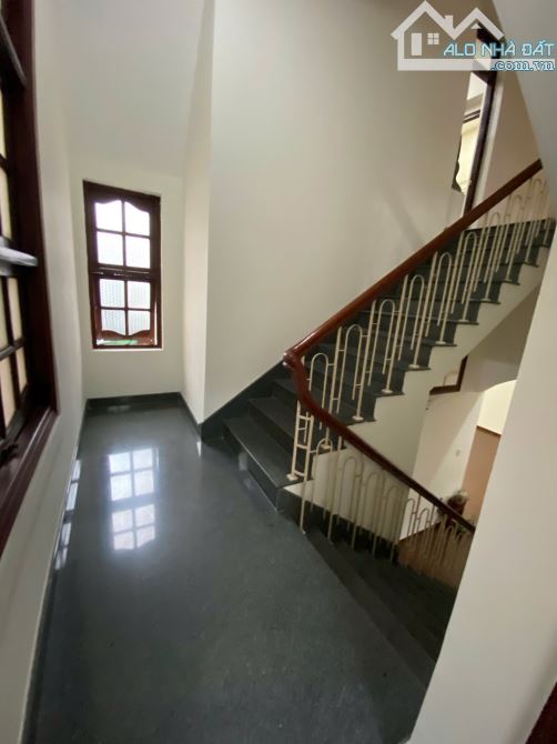 BÁN GẤP TÒA NHÀ 12X20M 1 TRỆT 2 LẦU – ĐƯỜNG 10M PHƯỜNG ĐHT Q12 - 5