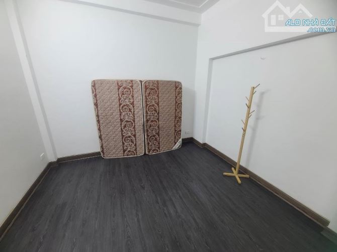Nhà đẹp ở luôn Lê Văn Lương Cầu Giấy. Sổ vuông 37m, 5 tầng 5 ngủ MT3m5 Giá 8 tỷ - 5