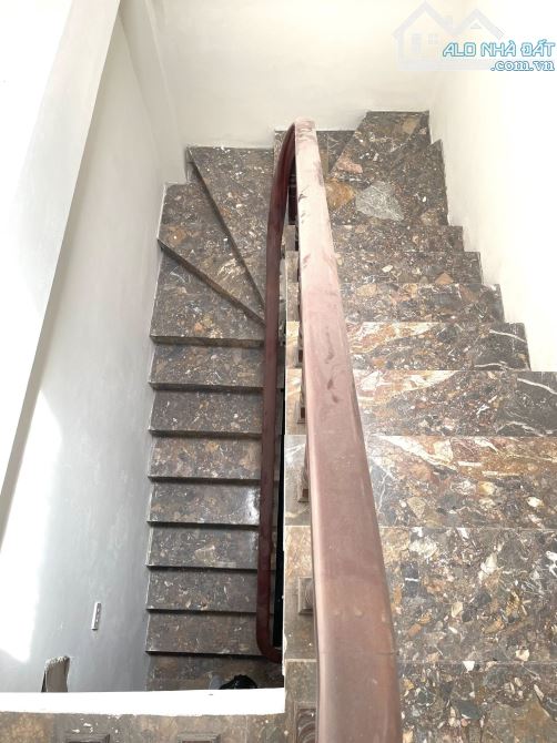 Bán nhà Hoàng Sâm Cầu Giấy. Sổ vuông 40m 4 tầng 4 ngủ MT6m Giá 8 tỷ - 6