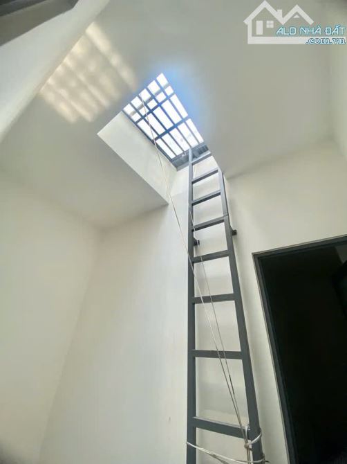 Nhà bán. Chỉ Nhỉnh 5 Tỷ Sở Hữu Nhà Đẹp Trung Tâm Tân Bình – Sổ Riêng!Có nggay dòng tiền - 5