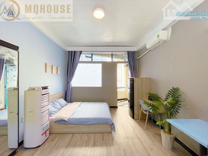 Cho thuê căn hộ Quận 1 full nội thất như hình thang máy - máy giặt riêng - mặt tiền đường - 6