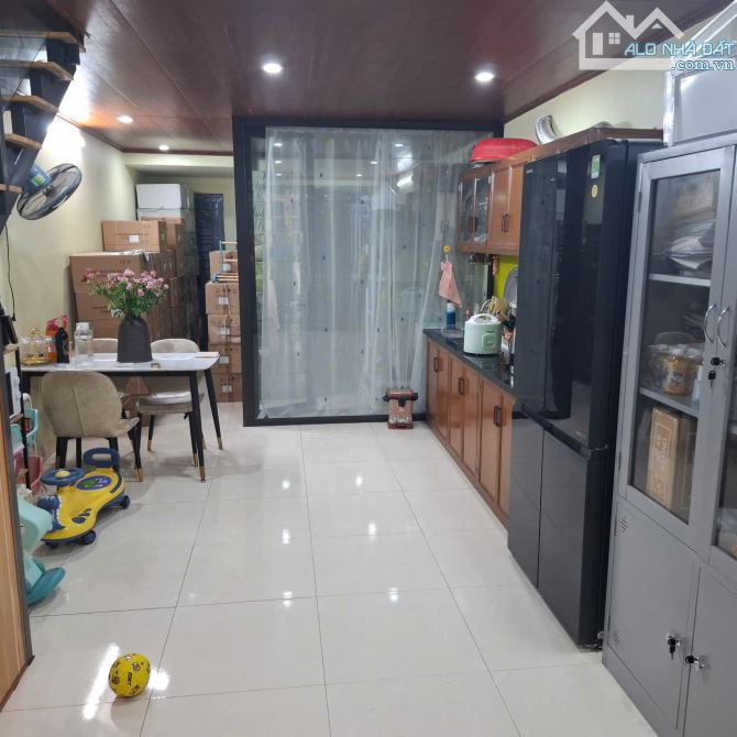 Bán nhà phân lô khu TT ĐH Mỏ, 2 mặt ngõ, ô tô đỗ cổng, 3 mặt thoáng, 40m, MT4m, nhỉnh 7 tỷ - 8