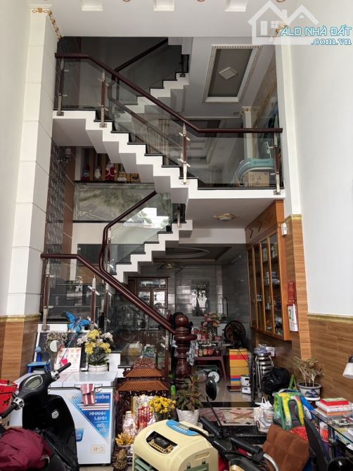 🔥 BÁN GẤP NHÀ 5 TẦNG ĐẸP - HẺM XE TẢI 8M - PHẠM VĂN CHIÊU, GÒ VẤP - CHỈ NHỈNH 9 Tỷ - 9