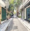 PHÂN LÔ OTO ĐỖ CỬA , KINH DOANH VĂN PHÒNG , GẦN PHỐ 20M RA OTO TRÁNH KINH DOANH