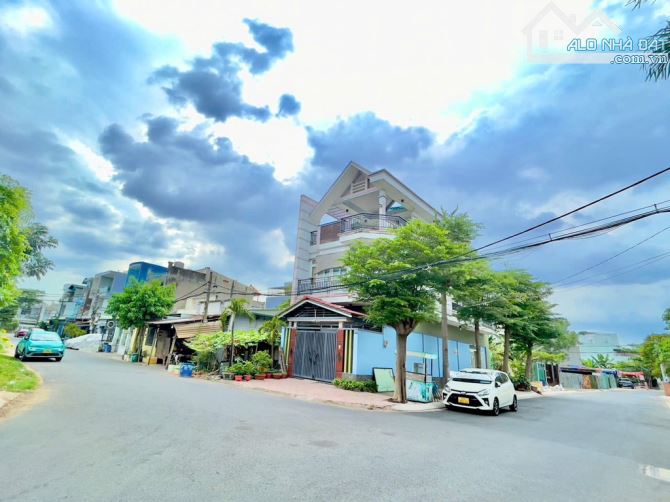 Bán nhà 3 tầng đường ô tô 8m vỉa hè, p.Linh Trung, đối diện công viên, 80m2, nhĩnh 9 tỷ - 1