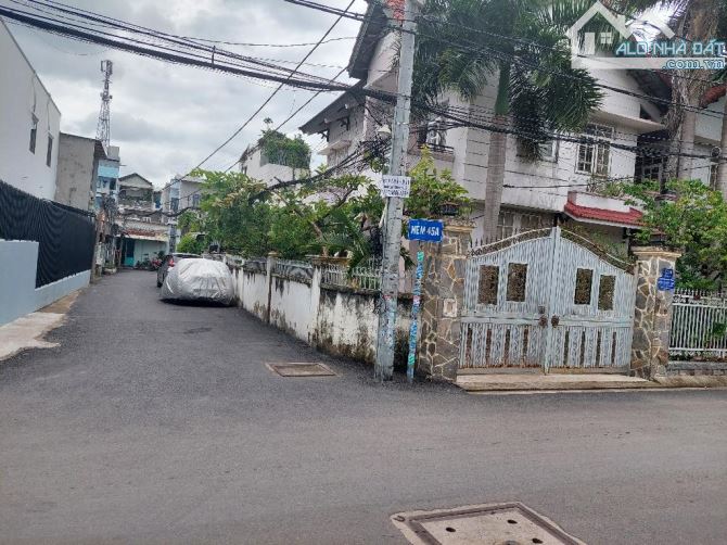 Bán gấp ngôi nhà p.Tăng Nhơn Phú B, 90m2, ô tô đỗ trước nhà, nhĩnh 4 tỷ - 2