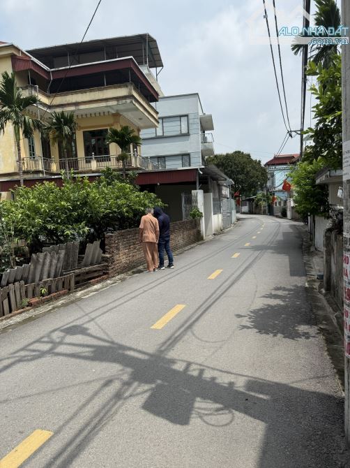 60m Trục chính hoa hậu Đông Dư