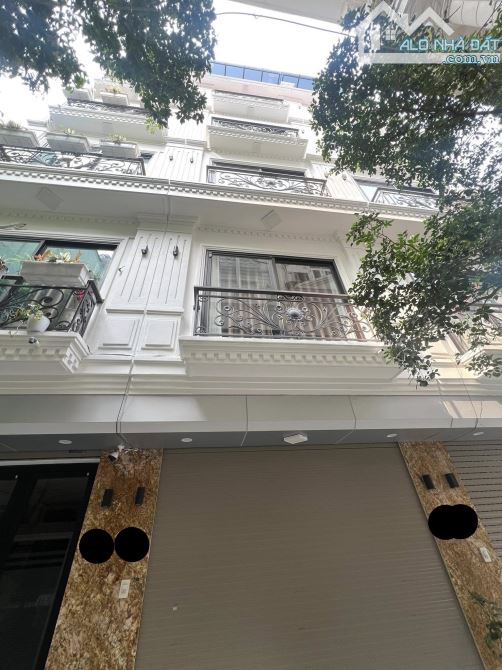 Nhà đẹp ở luôn Dương Khuê Cầu Giấy. Sổ A4 52m, 6 tầng MT5m3 Giá 19 tỷ Ngõ ô tô tải tránh