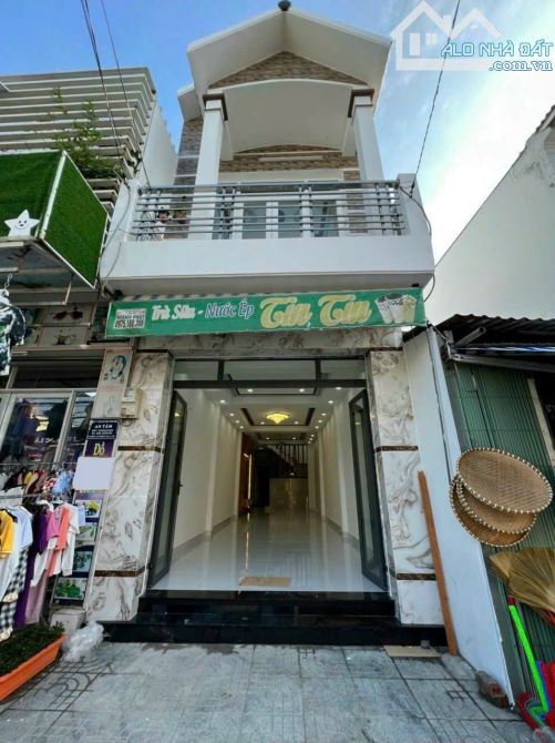 Ngộp Bank - Bán Gấp Nhà Đoàn Nguyễn Tuấn , Giá Chỉ 920 Triệu – Sổ Hồng Riêng