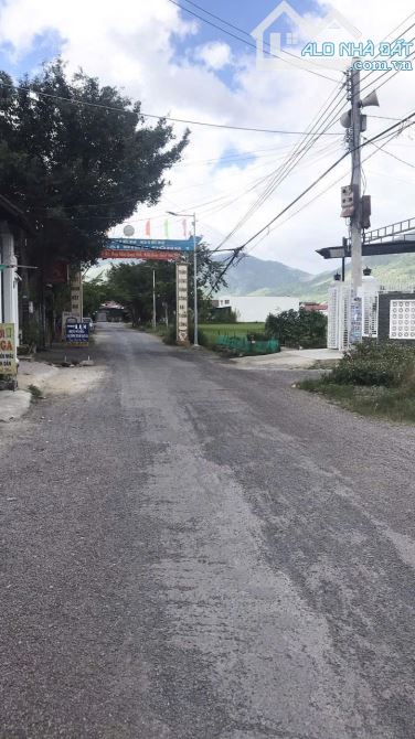 Bán đất mặt tiền đường Đồng Giữa , Diên điền thị trấn Diên khánh , giá chỉ 1 tỷ 5