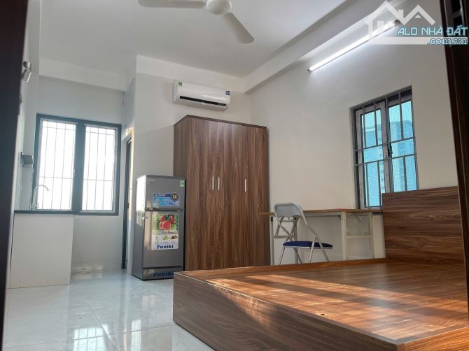 Tòa CCMN Nguyễn Trãi 7 tầng thang máy, 16 phòng full nội thất, DT 90TR/ THÁNG. GIÁ 16.8 TY