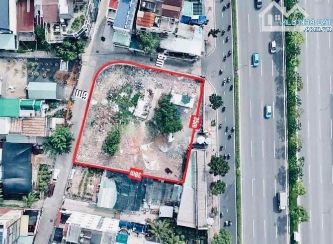 Bán gấp lô đất 3 mặt tiền Phạm Văn Đồng, P. Hiệp Bình Chánh, Tp Thủ Đức