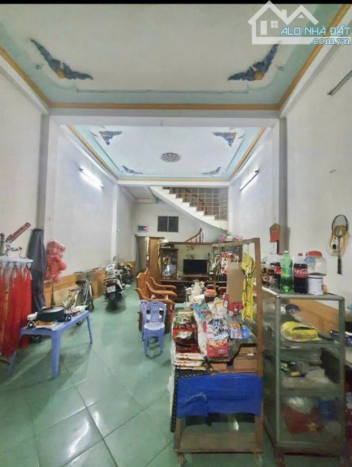 Bán nhà cực hiếm đường Chu Văn An - Cổng trường C2 Kim Tân KD tấp nập