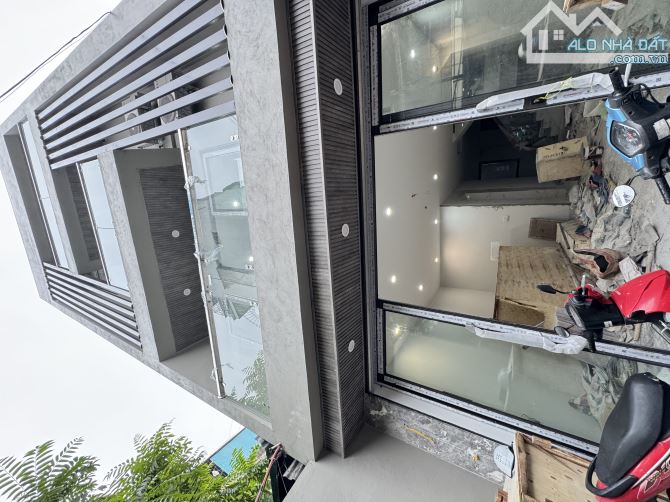 SIÊU PHẨM TÂN MAI 82M 5T MT 5.5m THANG MÁY CHỈ 169TR/m RẺ NHẤT KHU VỰC HIẾM ĐẦU TƯ NGON