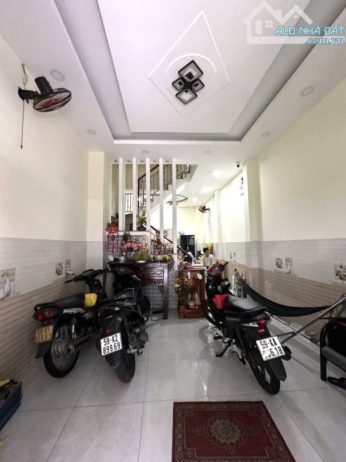 Bán nhà mặt tiền quận 6 - Khu bình phú phân lô đồng bộ - 4 tầng 8 tỷ