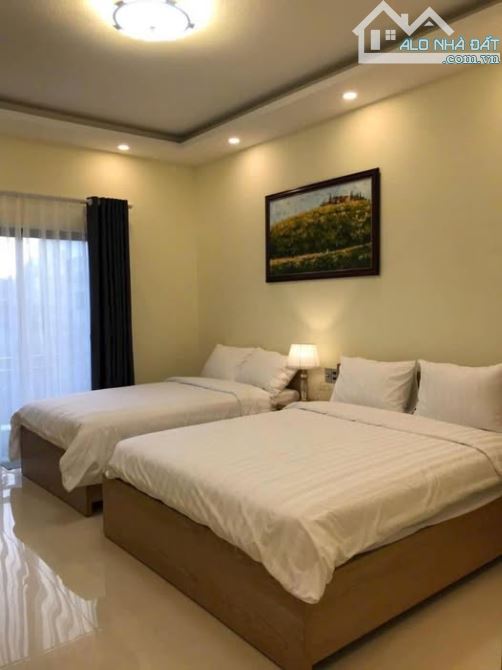 Cho Thuê Khách Sạn 15 Phòng Khu Thùy Vân, Cách biển 100m