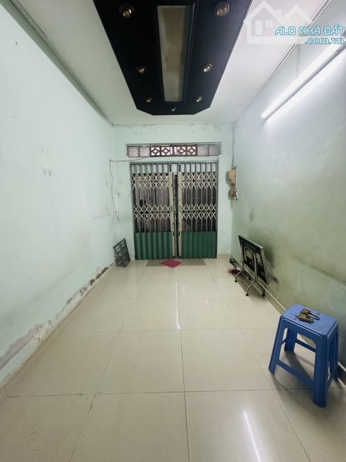 Chỉ 3Đ. Nhà 2 tầng y hình ngay Cầu vượt 3 tháng 2. Q10. Chính chủ chưa qua đầu tư.