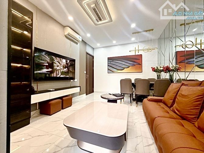 Bán nhà tập thể Tây Sơn tt đống đa fun nội thất đẹp hai thoáng sáng