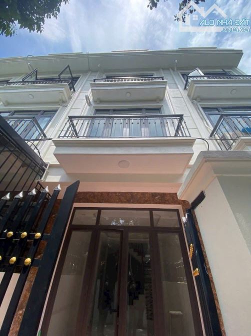 LỰa chọn duy nhất cho khách hàng tài chính hơn 2 tỉ. Nhà xây mới, Rẻ nhất Hà Nội