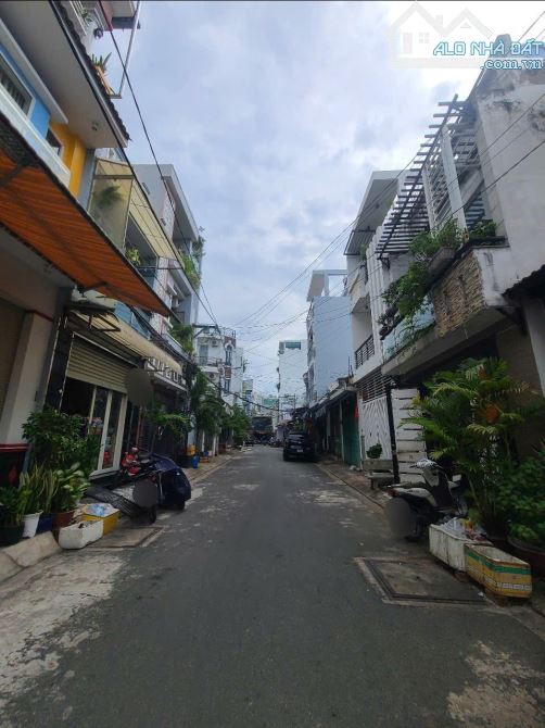 Ngã Tư Bắc Hải - 45m2 ngang 4m - 3 Tầng - đường xe hơi - 10m ra đường xe tải nhựa
