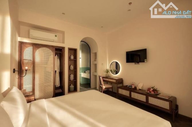 Cho Thuê Khách Sạn 65 Phòng tiêu chuẩn 3 sao. Khu Thùy Vân