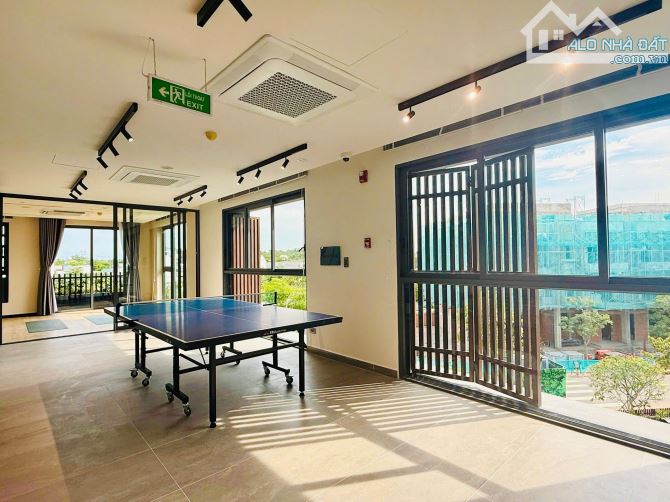 Bán nhà phố 4 tầng 4PN 4WC  238m2(7x16),  khu compound Bình Chánh chỉ 12.45 tỷ