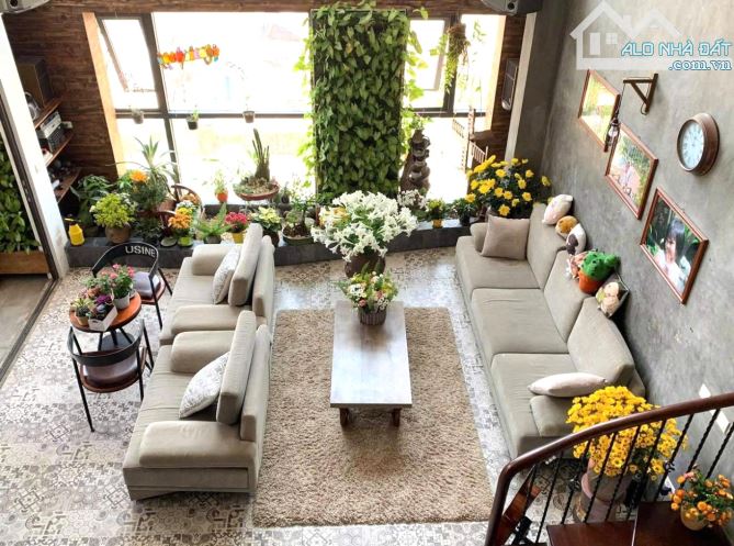 BÁN CHUNG CƯ VIP TẦNG CAO NGOẠI GIAO ĐOÀN - N01-T8 - 135M2 - VIEW HỒ ĐIỀU HÒA - 15.5 TỶ