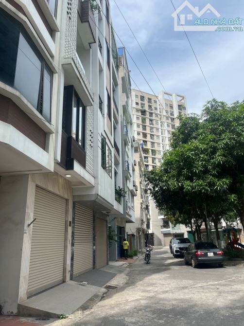 XUÂN ĐỈNH BẮC TỪ LIÊM NHÀ 26 TỶ/ 67m 7 TẦNG THANG MÁY 2 Ô TÔ TRÁNH GẦN KHU BIỆT THỰ
