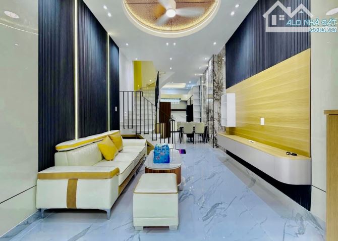 Phố #Minh_Khai, 42m2, ưu điểm mặt tiền rộng, 20m ô tô qua lại, nh.ỉnh 7 tỷ