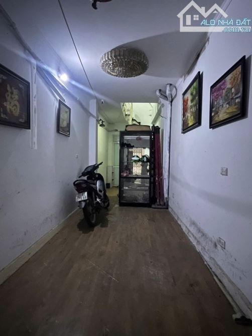 TT ĐỐNG ĐA - GẦN Ô TÔ - NGÕ THÔNG - CHO THUÊ HƠN 10TR/Tháng, ngõ 35 Cát Linh: 40 m2, 6.6tỷ