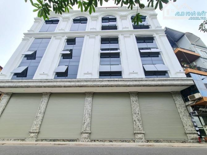 QUÁ BỀ THẾ - ĐẲNG CẤP! Building Mặt Phố - LÔ GÓC MẶT TIỀN 18m TT quận Thanh Xuân giá 42 tỷ