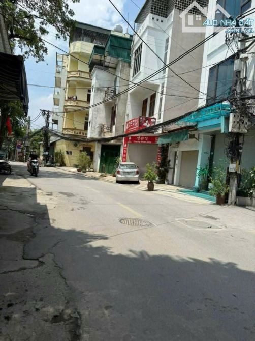 Bán gấp! Thanh Bình, Mỗ Lao, Hà Đông, 40m2, MT 4m, lô góc, ô tô tránh, nhỉnh 10 tỷ