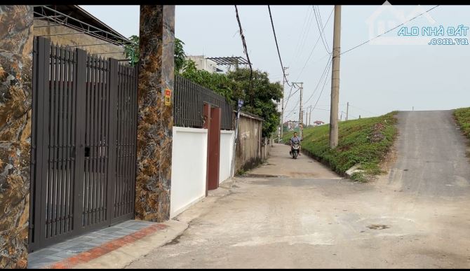 BÁN ĐẤT THÔN CÁT ĐỘNG, TT KIM BÀI – THANH OAI - LÔ GÓC - Ô TÔ - DT 38M2 - GIÁ 2.2 TỶ