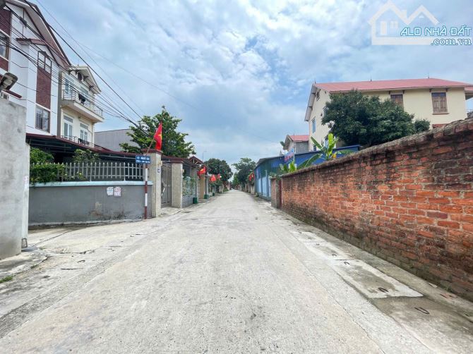 Chính chủ bán đất Đan Tảo, Tân Minh 147m MT5m ô tô vào nhà giá nhỉnh 3 tỷ