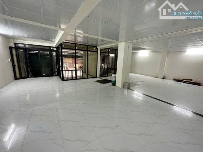 Cho thuê MBKD Mặt Phố Đại Linh, Nam Từ Liêm 60m2, mặt tiền  6m, 16 Triệu KD bất chấp