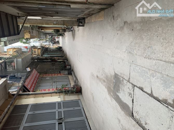 Bán đất La Khê, 60 m², lô góc 3 mặt thoáng, ngõ ô tô tránh, chân chung cư – 8.6 tỷ