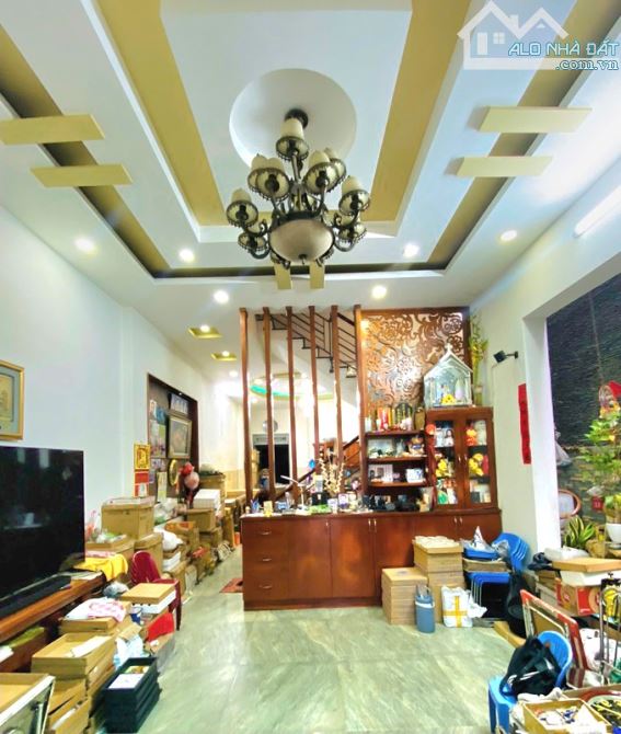 BÁN NHÀ ĐẸP SÁT TÂ.N KỲ TÂ.N QUÝ - HẺM XE HƠI - g ( 6X20M )