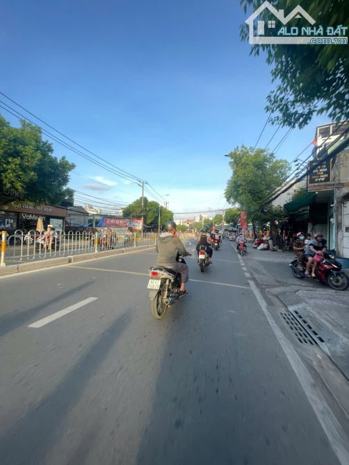 NHÀ ĐẸP 1 SẸT LÊ VĂN QUỚI – XE HƠI VÀO TẬN NHÀ – 4,5x20m-GIÁ CHỈ 5.69 TỶ
