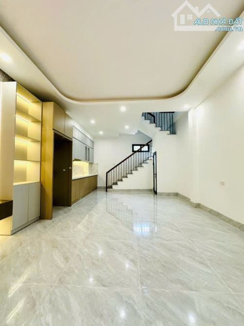 HÀNG HIẾM 💥 BÁN NHÀ PHÚC LỢI - MỚI KÍNG KOONG - 2 THOÁNG - 40m2 x 4.5mt 💸 NHỈNH 6 TỈ