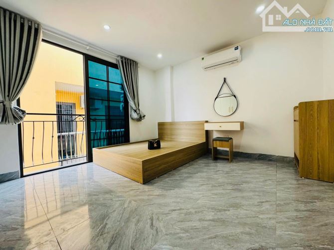 Bán CCMN Kim Giang, Dòng tiền 380 triệu/năm, 65m2,7 tầng, MT 5m, giá 12 tỷ