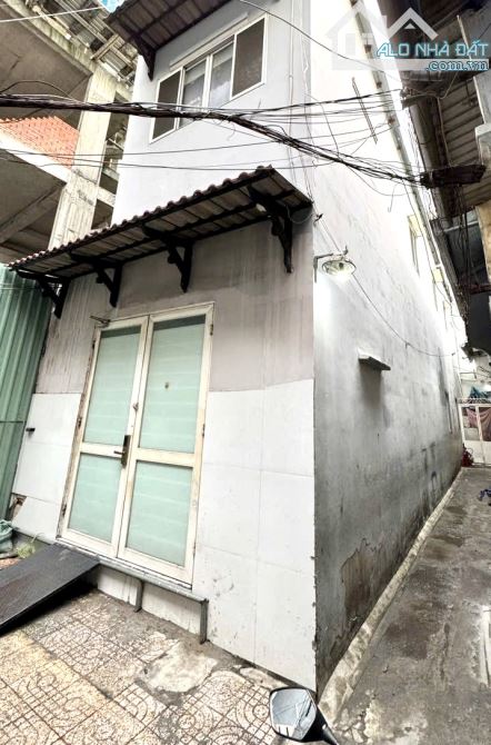 BÁN NHÀ CĂN GÓC – VÕ VĂN KIỆT - QUẬN 1 – 63M2 – DÒNG TIỀN 25 TR/TH – GIÁ 12,2 THƯƠNG LƯỢNG