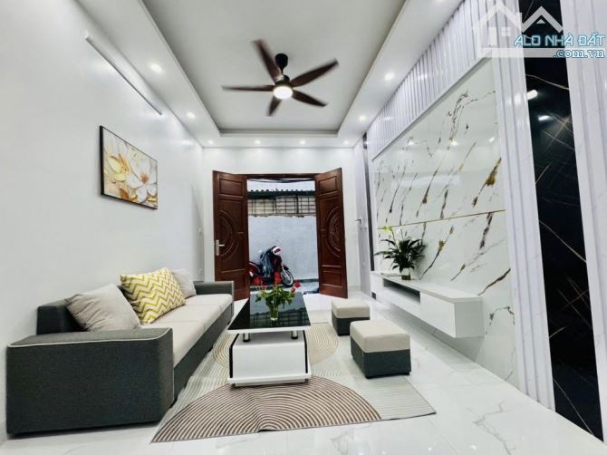 CỰC HIẾM - NHÀ ĐẸP - LÔ GÓC - PHỐ ĐỖ NHUẬN - BẮC TỪ LIÊM - TC NHỈNH 7 ĐỒNG