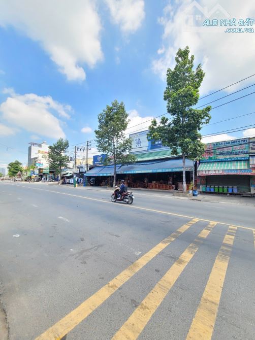 7ty5 TL 169,2m2 đất tặng nhà tạm MT đường Nguyễn Thị Minh Khai p.Tân Đông Hiệp