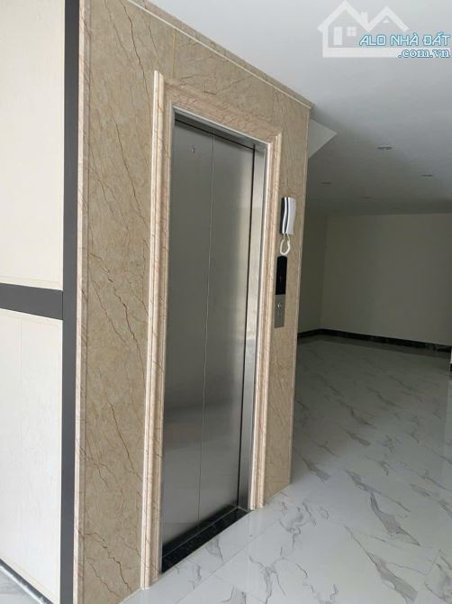 Bán Nhà Ngọc Lâm, Mặt Hồ Tai Trâu, Thang Máy, Gara Ô Tô, 72m2, 5T