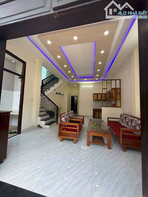 Bán nhà 2 tầng, Trung tâm Đà Nẵng, 65 m2, ngang 6.6m, 3 tỷ 950, kiệt 3m, Lê Duẩn