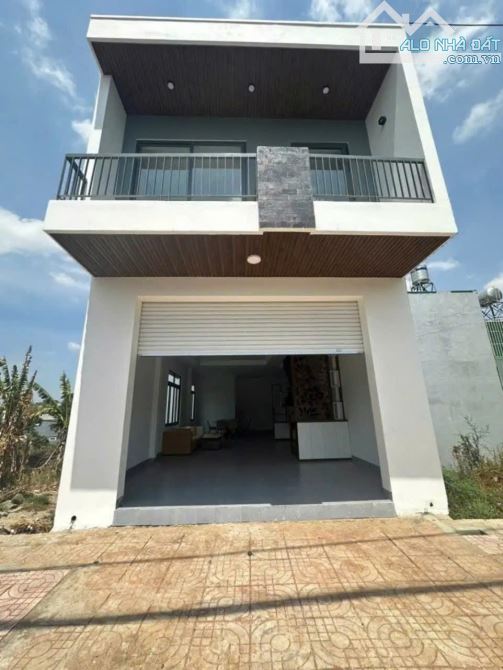 CHO THUÊ NHÀ TRỆT 1 LẦU MỚI 100% P. TÂN LẬP TP BMT ĐĂK LĂK