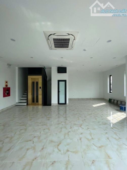 SIÊU PHẨM LK LÊ TRỌNG TẤN-HÀ ĐÔNG,MẶT PHỐ LÔ GÓC,THANG MÁY KD,72MX7T,MT9M,GIÁ 29,7 TỶ